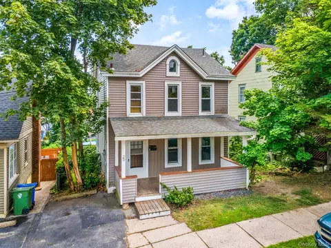 5 Mills Ave, Middletown, NY 10940