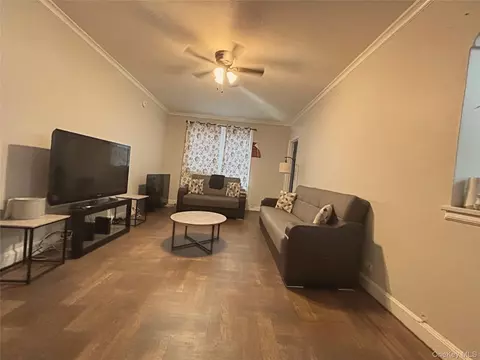 463 E 178 St #4C, New York, NY 10457
