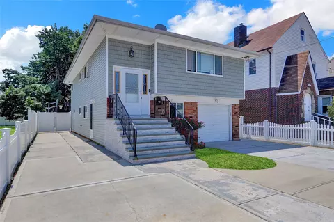 42 Peters Ave, Hempstead, NY 11550