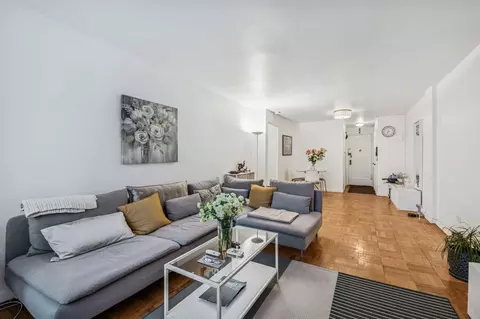 7502 Austin St #1L, New York, NY 11375