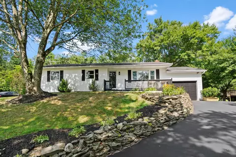 10 Split Tree Dr, Wappinger, NY 12590