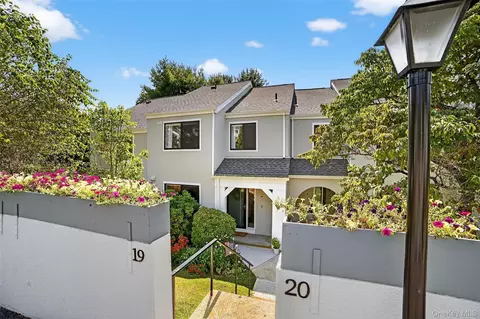 19 Wildwood Rd #19, Katonah, NY 10536