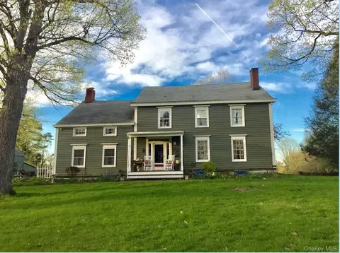 104 Sarah Wls, Hamptonburgh, NY 10916