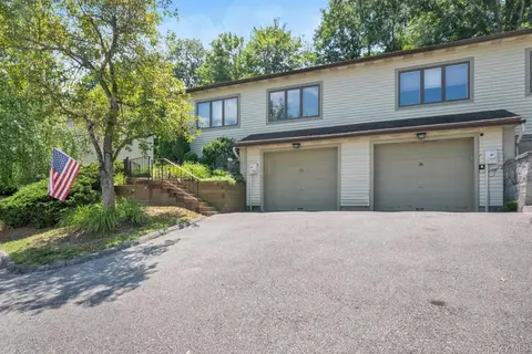 35 Krystal Dr, Somers, NY 10589