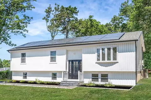 23 Monty Dr, Shirley, NY 11967