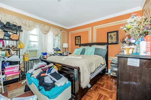 Bedroom - 4101 Paulding Ave, New York, NY 10466 photo 1 of 5