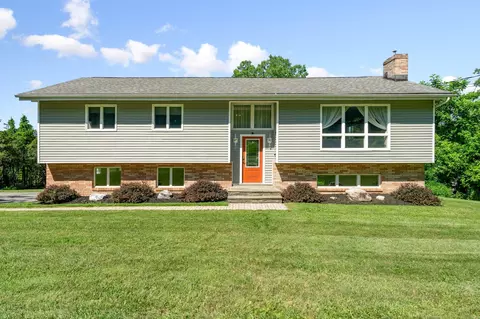 29 Cedar Ln, Beekman, NY 12570