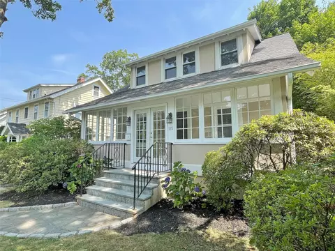 115 Lee Rd, Scarsdale, NY 10583