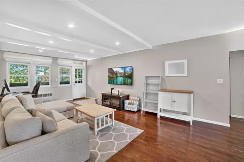 85 Wiltshire Rd #B11, Scarsdale, NY 10583