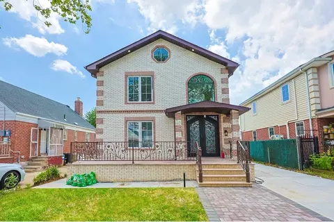 83-46 248th St, New York, NY 11426