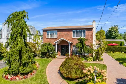 2957 214th Pl, New York, NY 11360