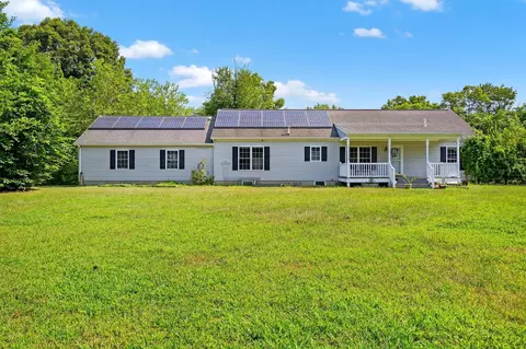 89 Widmer Rd, Wappinger, NY 12590