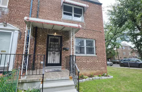 3000 Radcliff Ave, New York, NY 10469