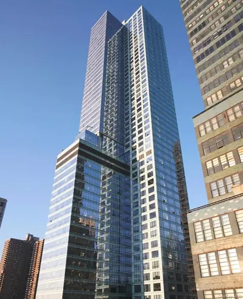 350 W 42nd St #11L, New York, NY 10036