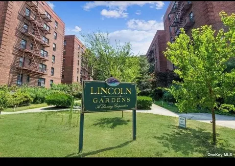 14444 38th Ave #C5, Flushing, NY 11354