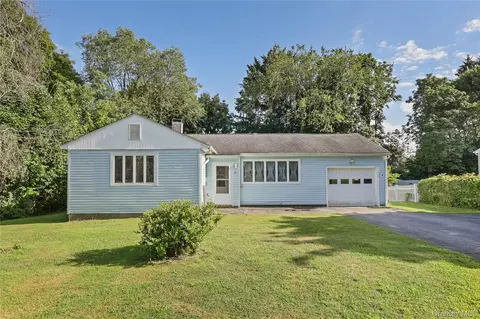 19 Clematis Rd, Southeast, NY 10509