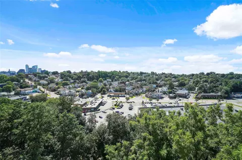 400 Highpoint Dr #PH12, Greenburgh, NY 10530