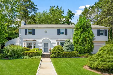 34 Dante St, Larchmont, NY 10538