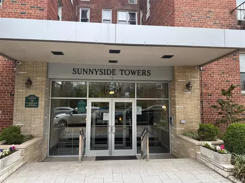 46-01 39 Ave #517, New York, NY 11104