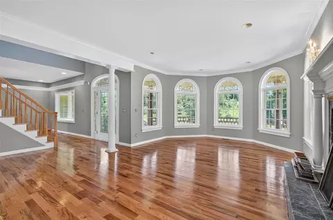 9 Fountayne Ct, Washingtonville, NY 10992