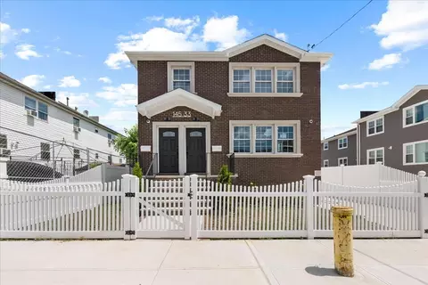 145-33 167th St, Jamaica, NY 11434