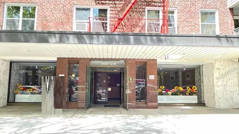 142-05 Roosevelt Ave #310, New York, NY 11354