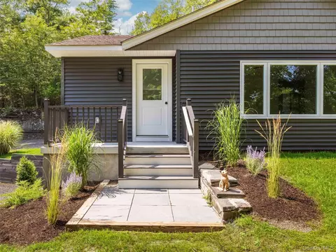 14 Goat Hill Rd, Saugerties, NY 12477