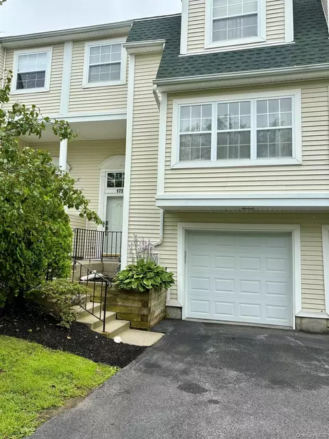 173 Isis Dr #3C, Newburgh, NY 12550