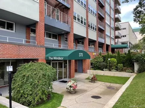 370 Westchester Ave #7P, Port Chester, NY 10573
