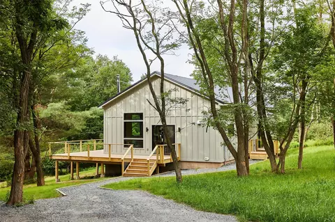 96 Yaun Rd, Callicoon, NY 12758