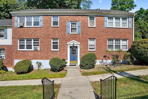43 Columbus Ave #1B, Harrison, NY 10604