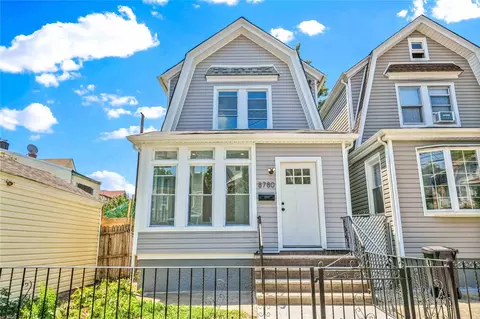 87-80 108th St, New York, NY 11418