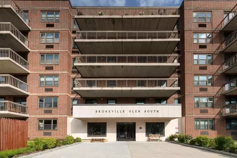 1376 Midland Ave #702, Bronxville, NY 10708
