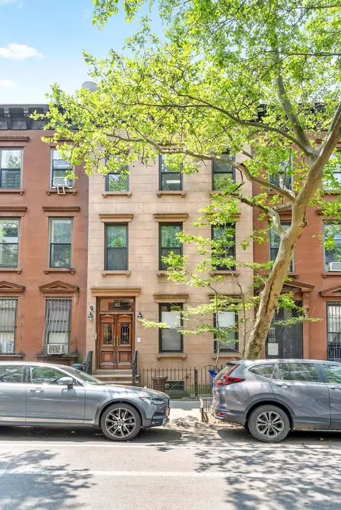 382 Bergen St #2, Brooklyn, NY 11217