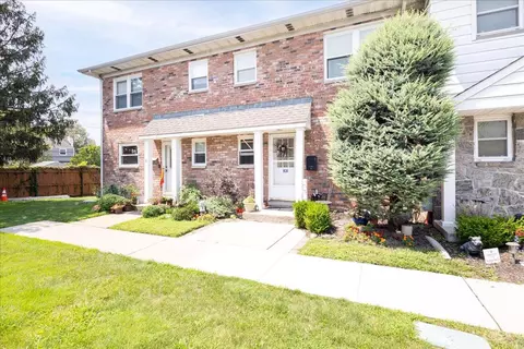 1030 Franklin Ave #16, Valley Stream, NY 11580
