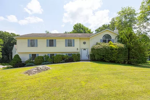 333 Cary Rd, Fishkill, NY 12524