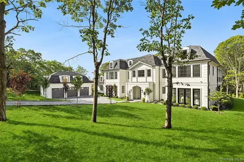 3360 Wunneweta Rd, Cutchogue, NY 11935
