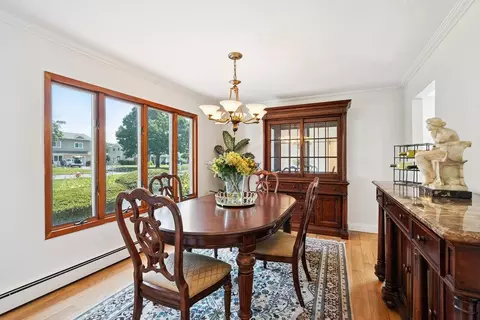 Dining - 4 Klaibar Ln, East Northport, NY 11731 photo 1 of 2