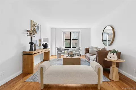 330 E 70th St #6E, New York, NY 10021