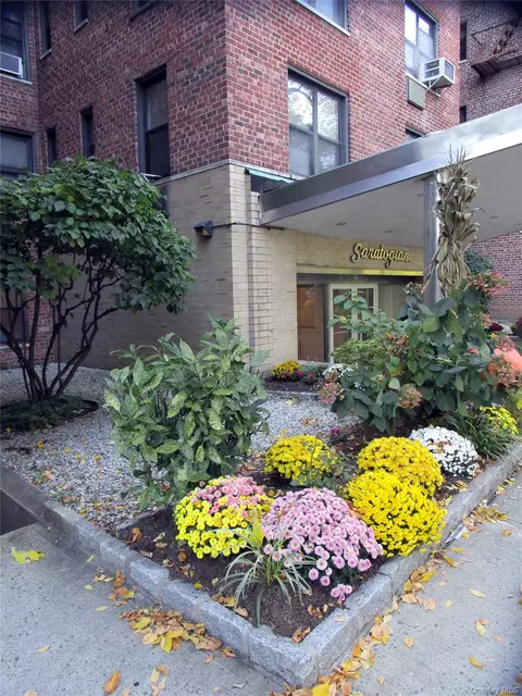 4315 Webster Ave #5F, New York, NY 10470