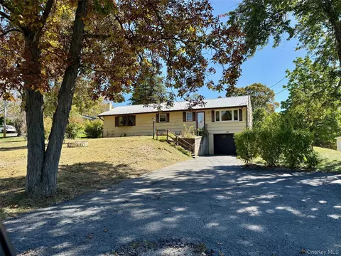 136 140 Gillen Rd, Wallkill, NY 10940