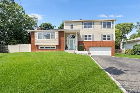 14 Arcadia Pl, Yonkers, NY 10710