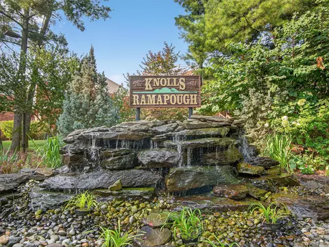 442 Genesee Ct, Ramapo, NY 10901