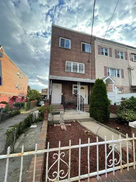 269 Balcom Ave, New York, NY 10465