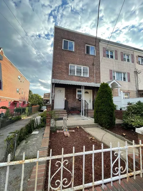 269 Balcom Ave, New York, NY 10465
