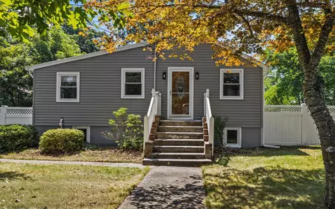 186 Orchid Dr, Mastic Beach, NY 11951