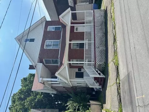 18 Kline St #2, Amsterdam, NY 12010