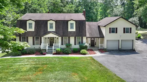 339 Kirbytown Rd, Wawayanda, NY 10940