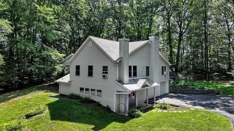 116 Lewis Landing Rd, Greenville, NY 10940