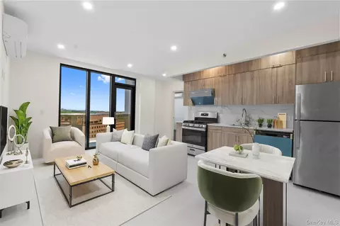 124-28 Queens Blvd #9D, New York, NY 11415